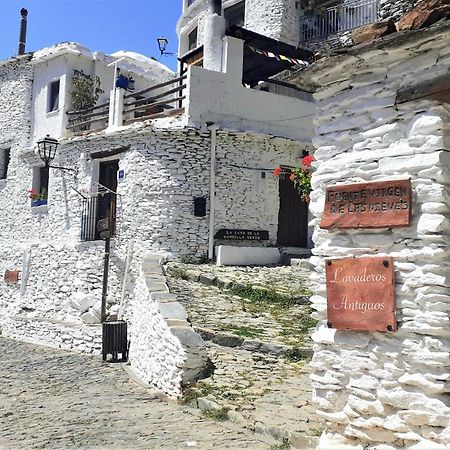La Casa De La Bombilla Verde Trevelez Bagian luar foto