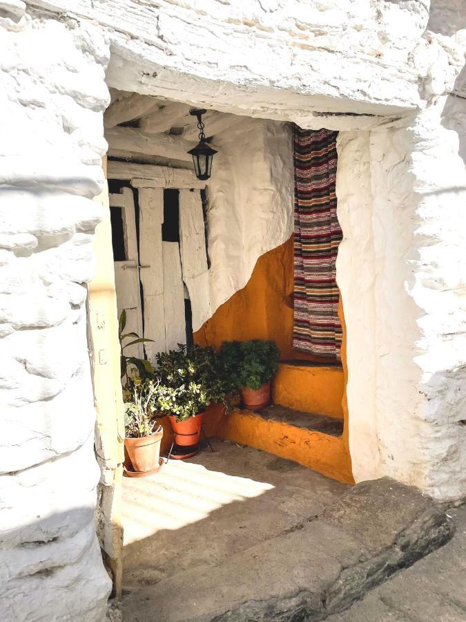 La Casa De La Bombilla Verde Trevelez Bagian luar foto