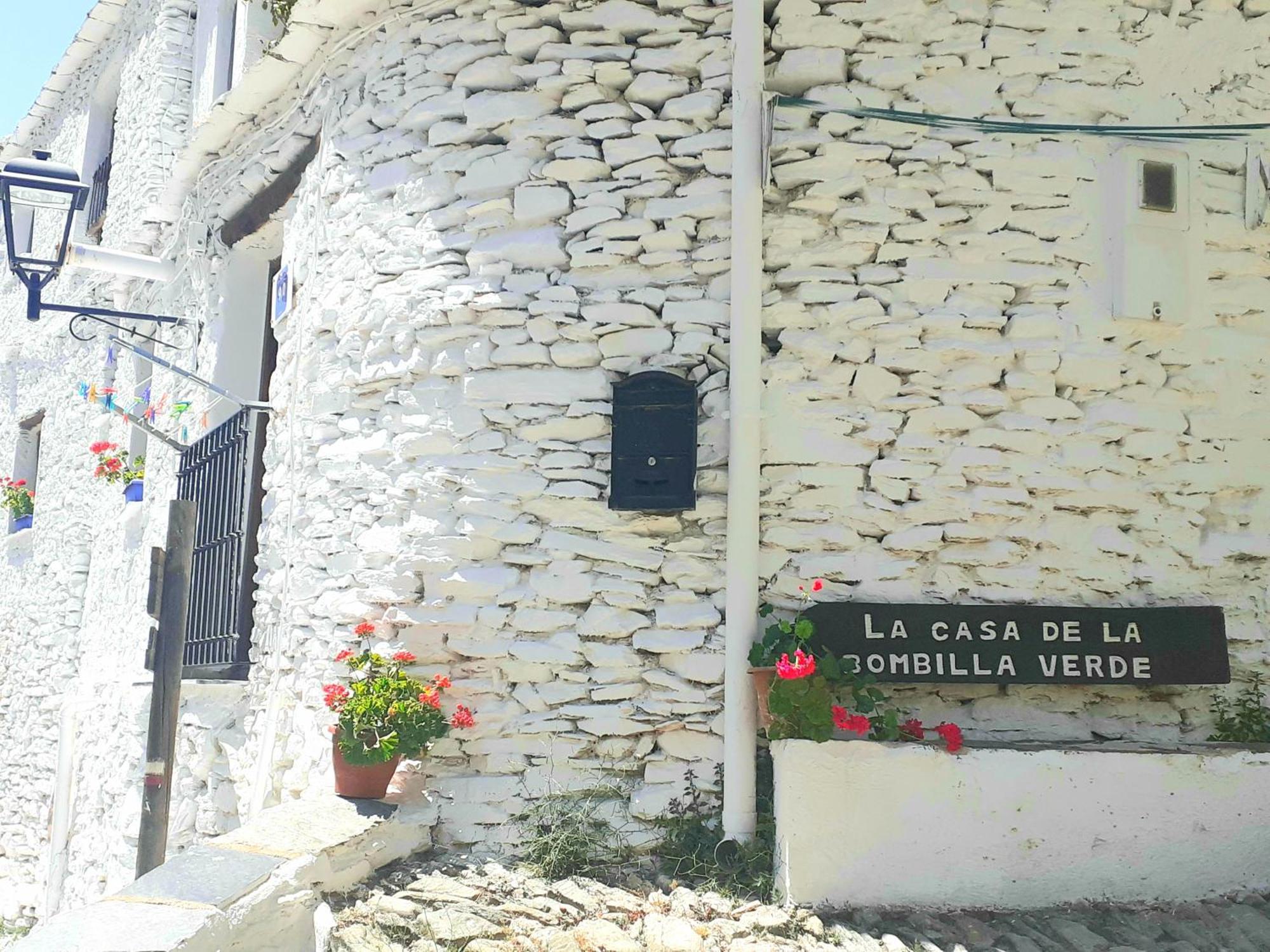 La Casa De La Bombilla Verde Trevelez Bagian luar foto