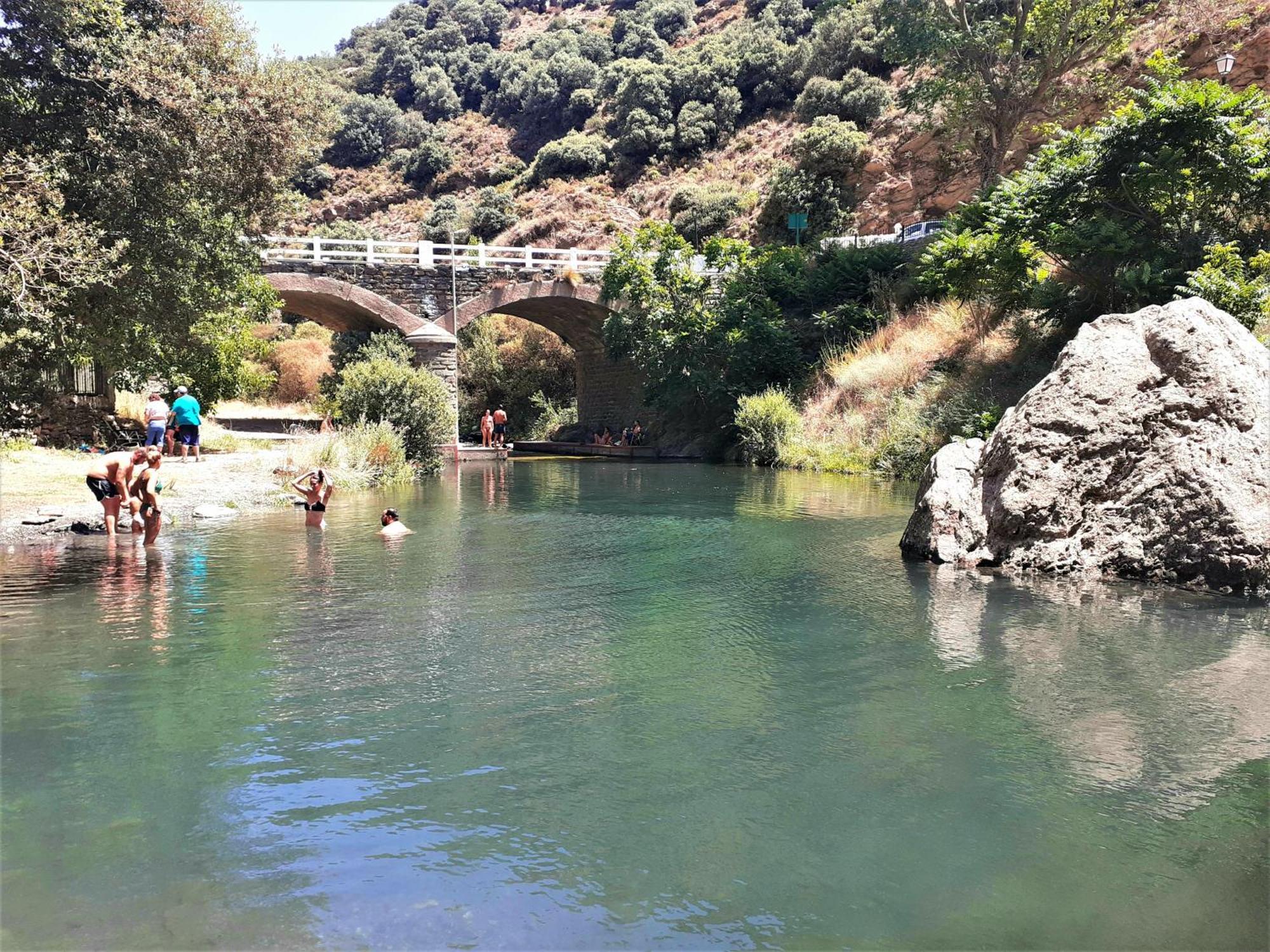 La Casa De La Bombilla Verde Trevelez Bagian luar foto