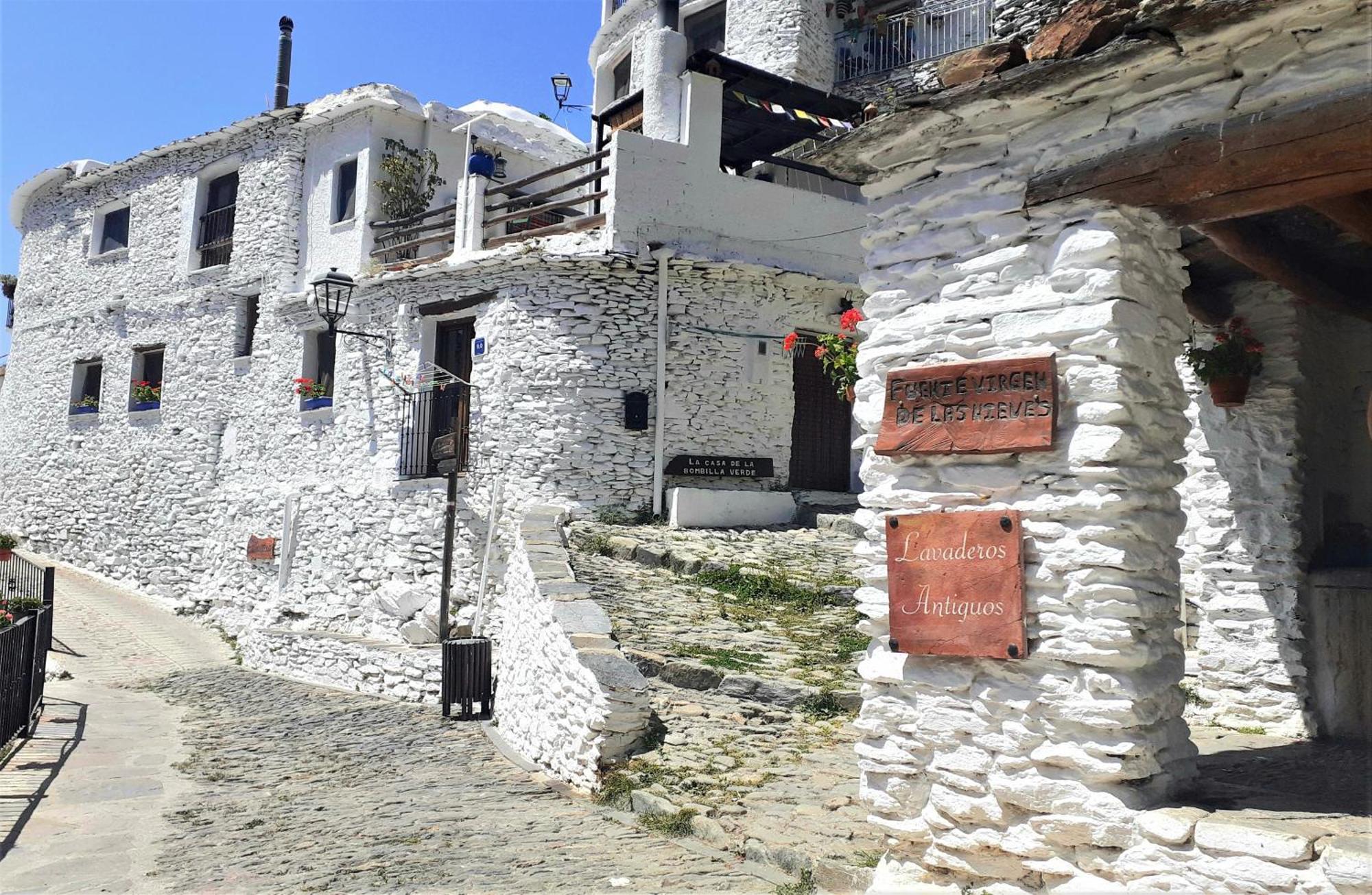 La Casa De La Bombilla Verde Trevelez Bagian luar foto