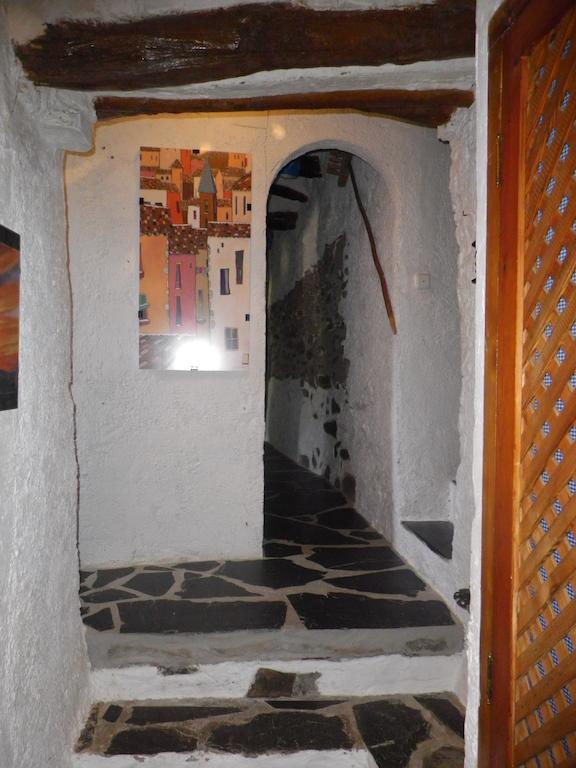 La Casa De La Bombilla Verde Trevelez Ruang foto