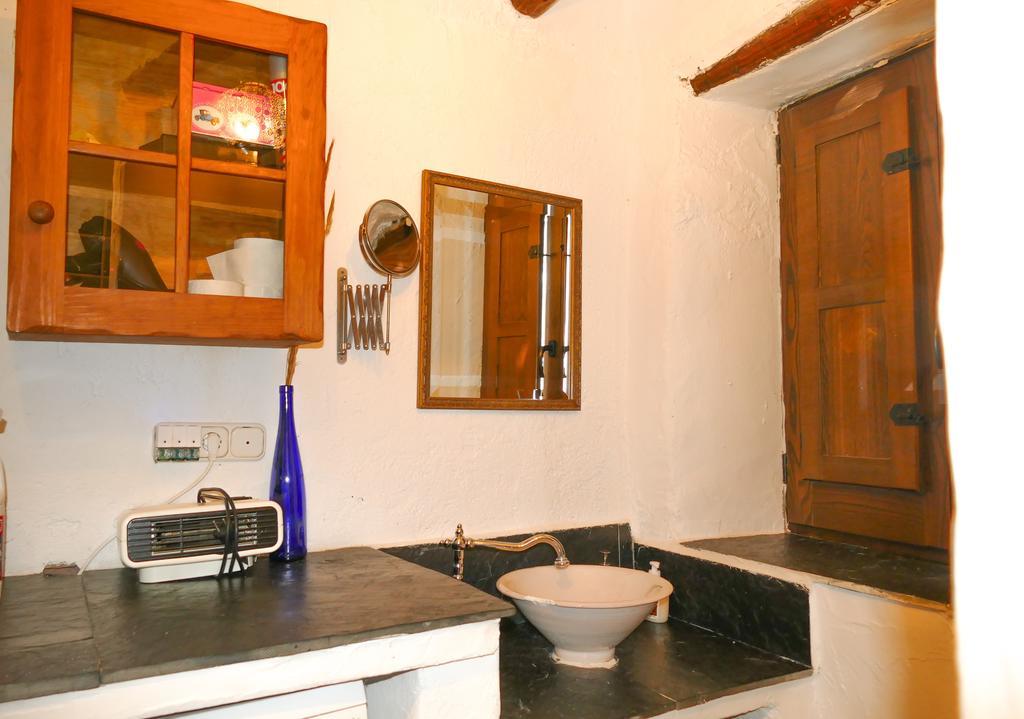 La Casa De La Bombilla Verde Trevelez Bagian luar foto