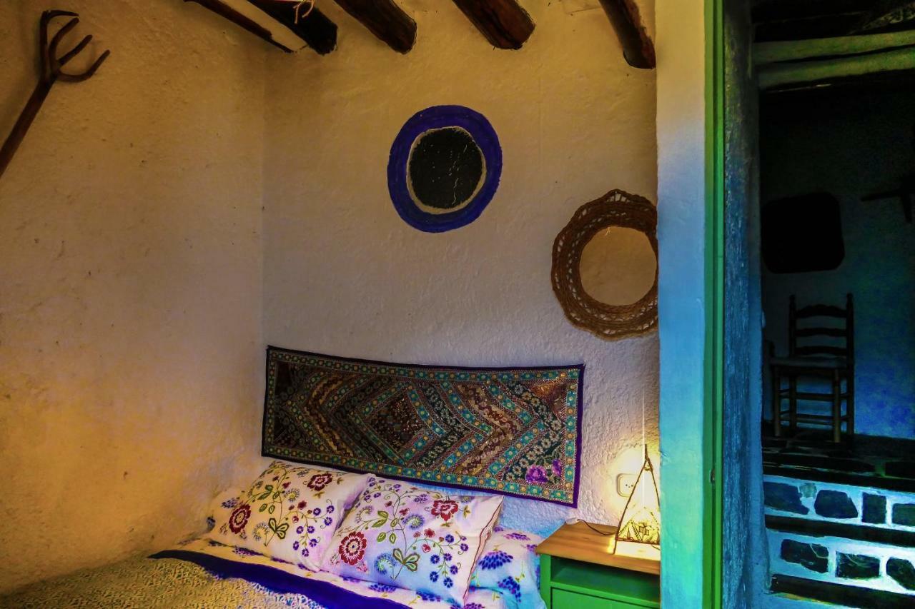 La Casa De La Bombilla Verde Trevelez Bagian luar foto
